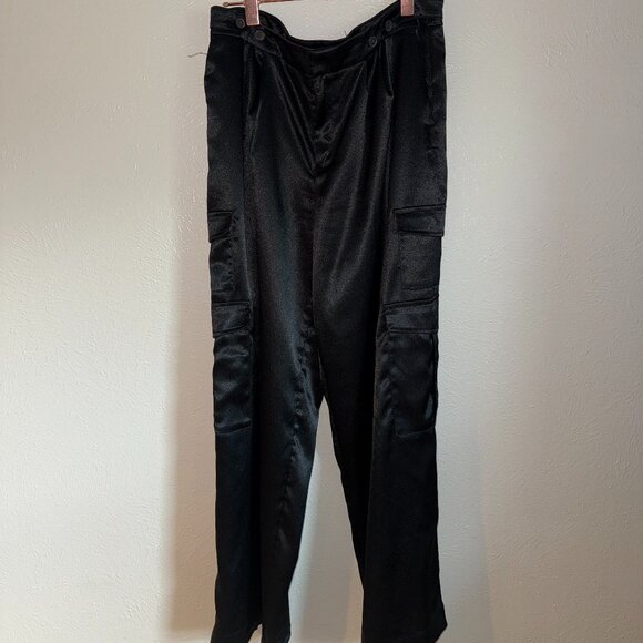 A New Day Cargo Wide Leg Silk Pants Women Size 12 High rise Pleated Front Zipper - Picture 1 of 4